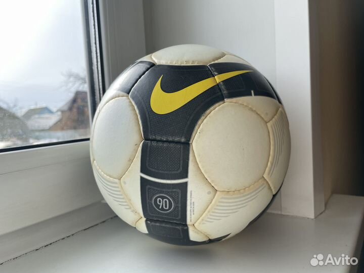 Футбольный мяч nike total 90 omni omb