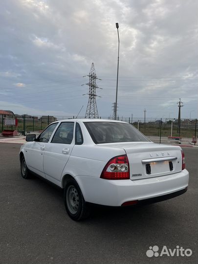 Капот LADA priora 2