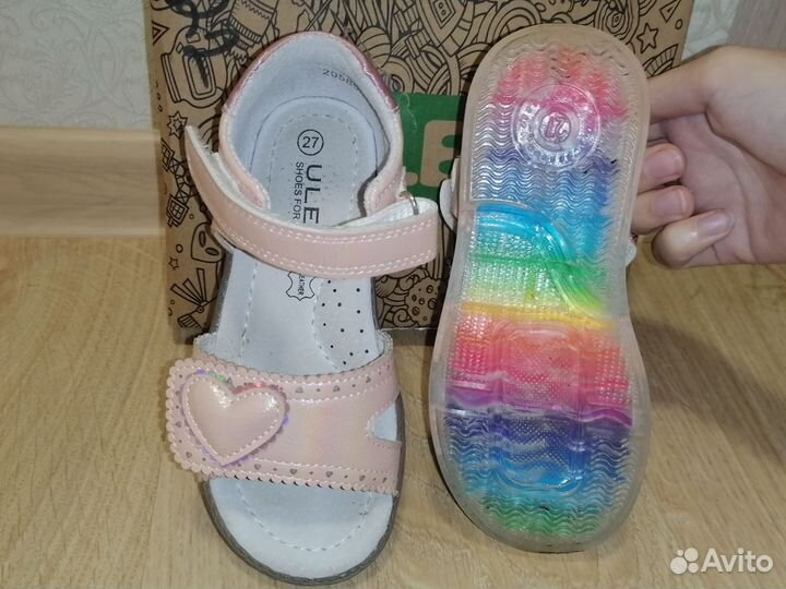 Сандалии для девочки 27