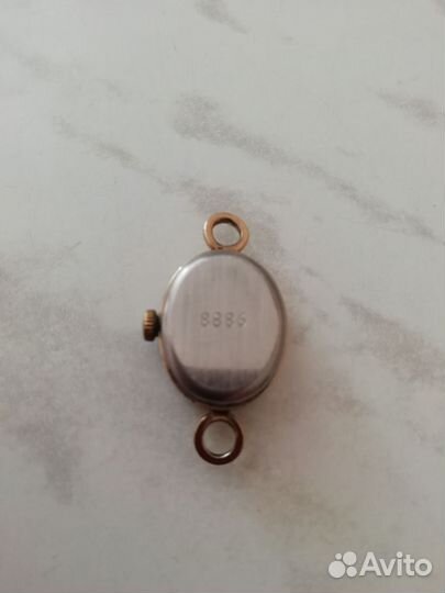 Часы женские чайка