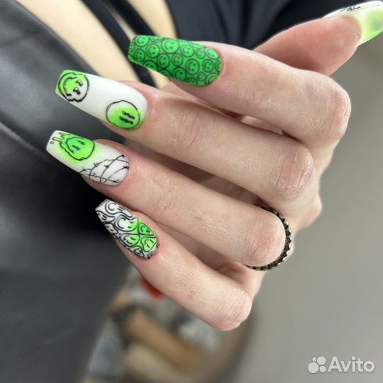 Маникюр