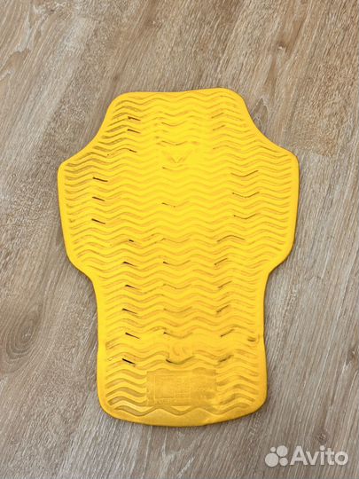 Защитная вставка спина XY 905 level 2 memory PU