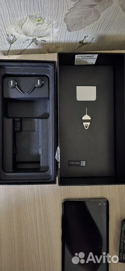 Samsung Galaxy S10+, 8/128 ГБ