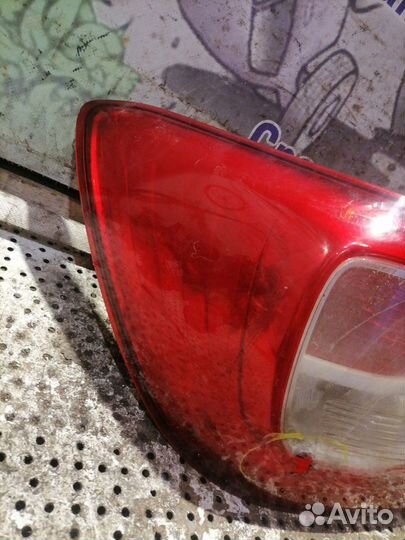 Фонарь задний левый Renault Logan 2