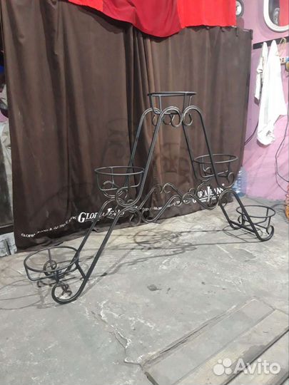 Подставка для цветов