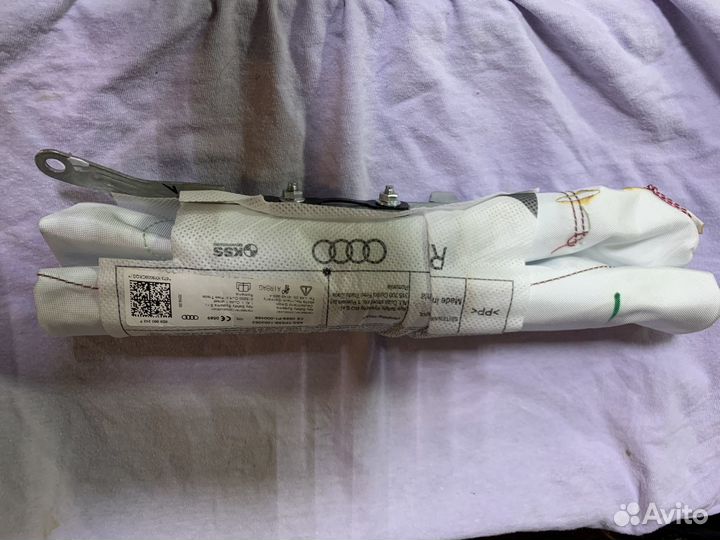 Подушка безопастности сиденья правого Audi TT