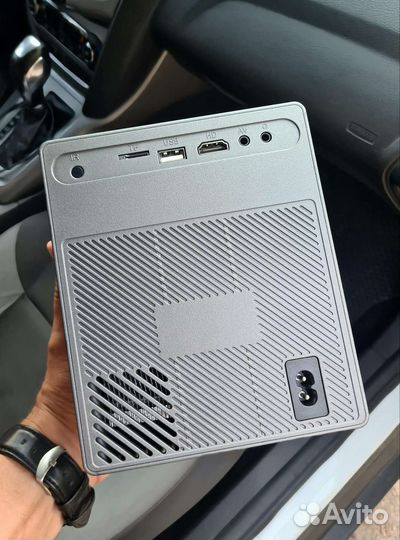 Домашний мини проектор zyxt TY-200