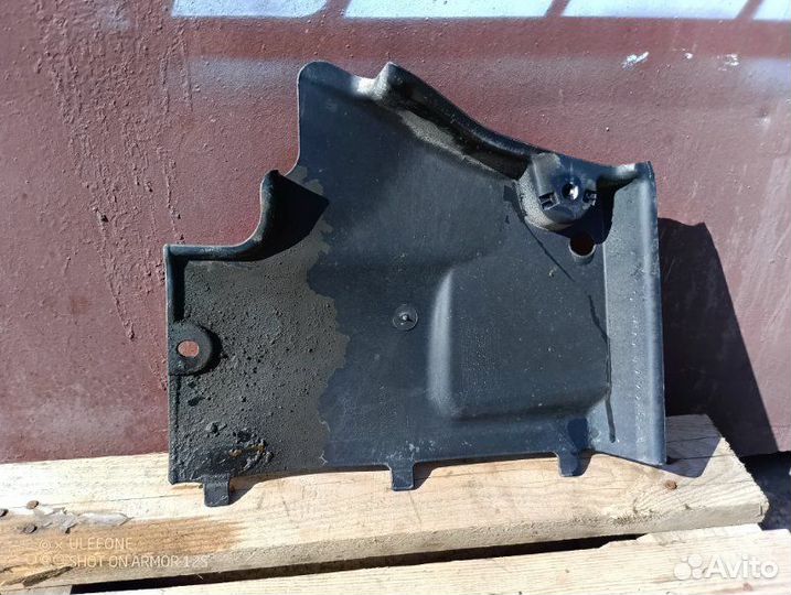 Защита днища передняя правая Audi A4 Allroad B8