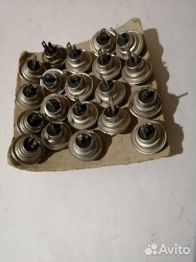 Тиристоры, конденсаторы