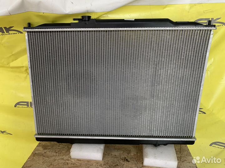 Радиатор охлаждения двигателя Honda Pilot 2009+ но