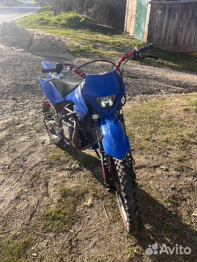 Мотоцикл питбайк regulmoto seven medalist 150e