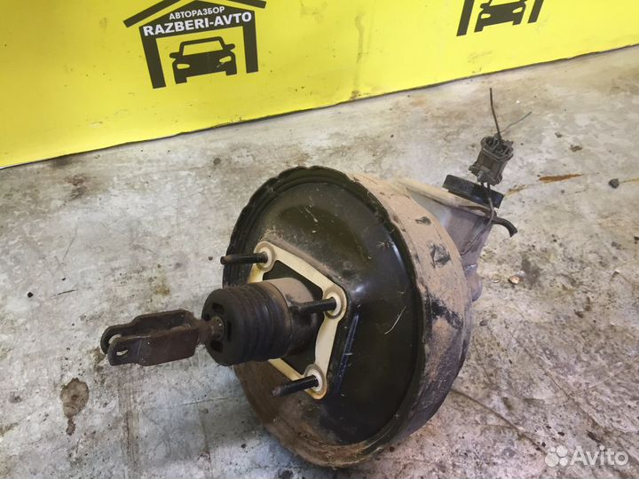 Вакуумник mazda familia