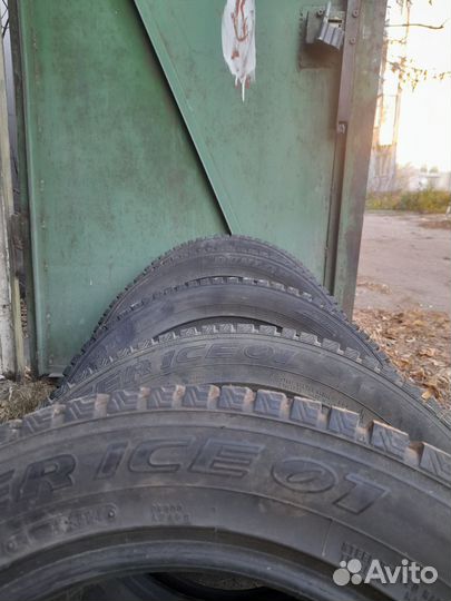 Dunlop SP Winter Ice 01 205/55 R16