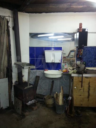 Гараж, > 30 м²