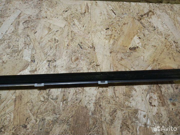 Бархотка стекла передней двери Лексус нх Z10