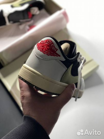 Nike Air Jordan 1 Low x Travis Scott Reverse Mocha