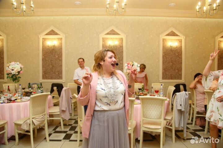 Ведущая на мероприятие