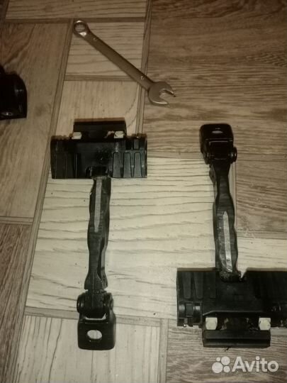 Ограничители двери VAG 5J0837249C (4 шт.)