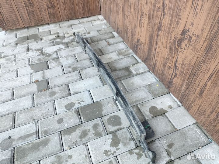 Усилитель переднего бампера нижний Hyundai Creta 1