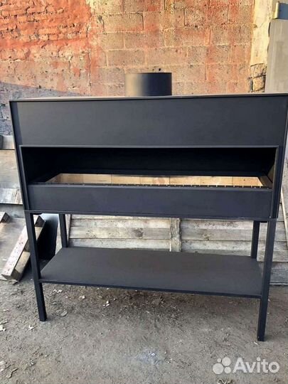 Мангал с огнестойким кирпичом и вытяжкой