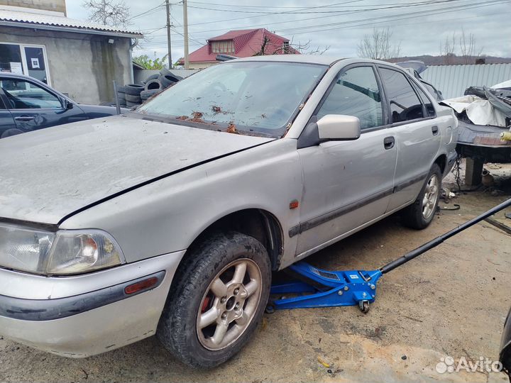 Запчасти volvo s40