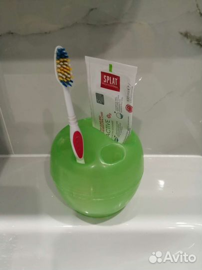 Стакан для зубных щеток и пасты