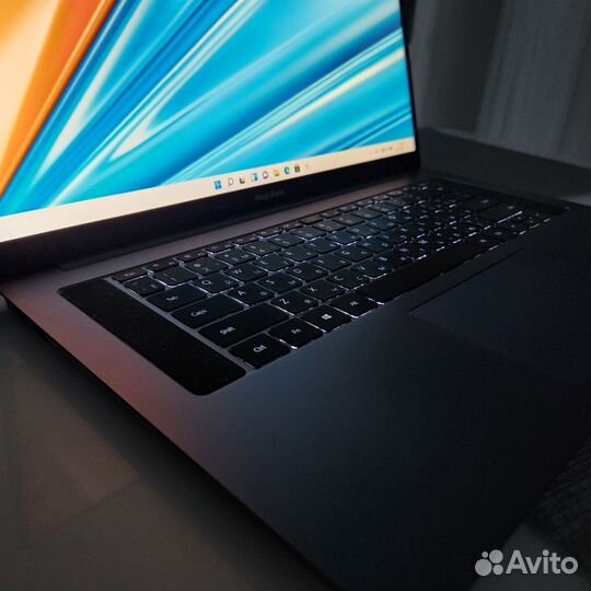 Honor MagicBook Pro 16 i5-8265U 8GB 512 Гб SSD