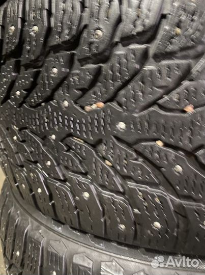 Nokian Tyres Hakkapeliitta 9 SUV 275/40 R21