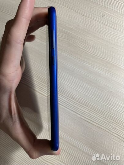 Телефон honor 8s