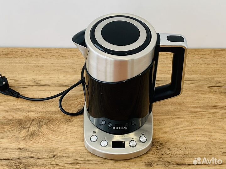Чайник Kitfort KT-660
