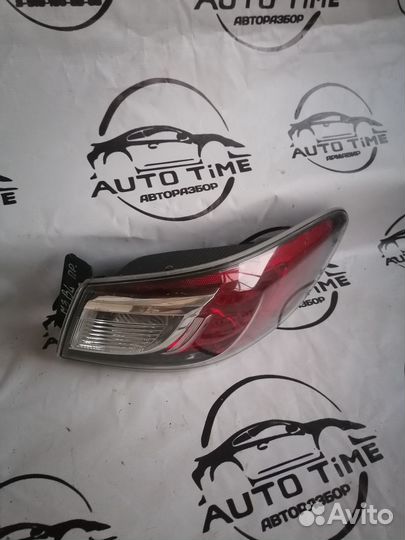 Задний правый фонарь mazda 3бл седан