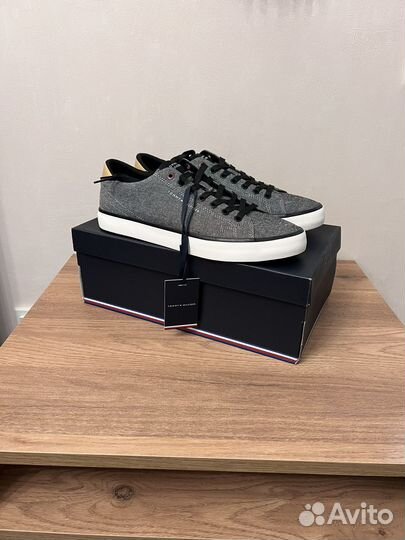 Кеды Tommy Hilfiger 44