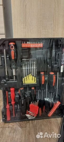 Чемодан на колесах