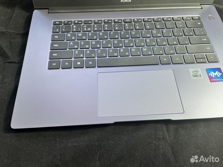 Ноутбук Honor MagicBook X15 i3 8/256Г6