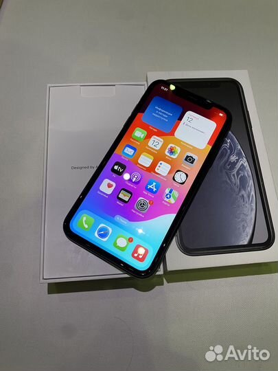 iPhone Xr, 64 ГБ