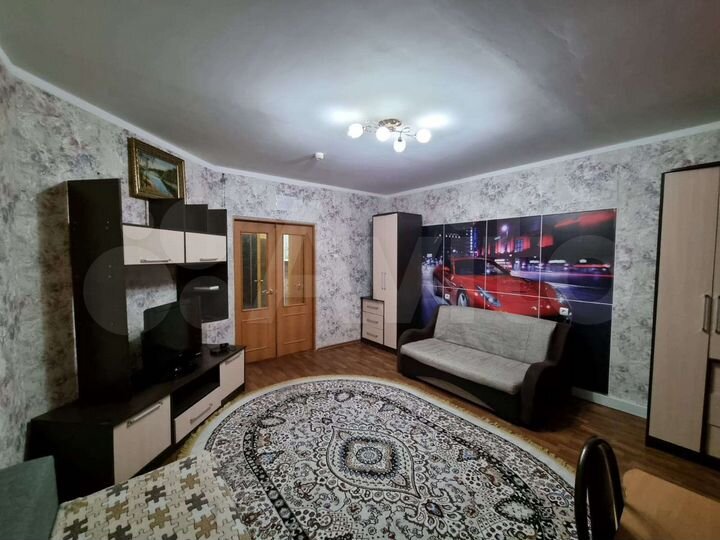 2-к. квартира, 80 м², 3/3 эт.