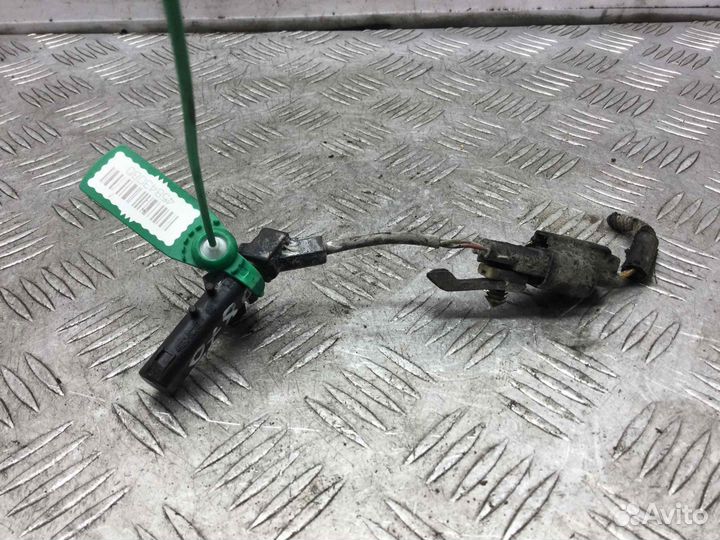 Датчик коленвала Land Rover Discovery D27