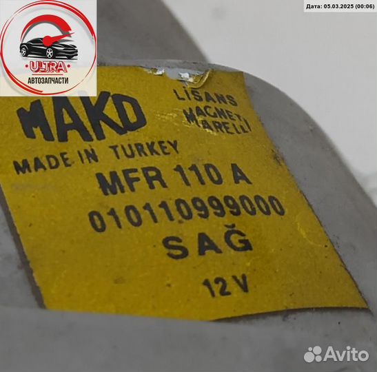 Фара правая б/у Hyundai H1 921044A510