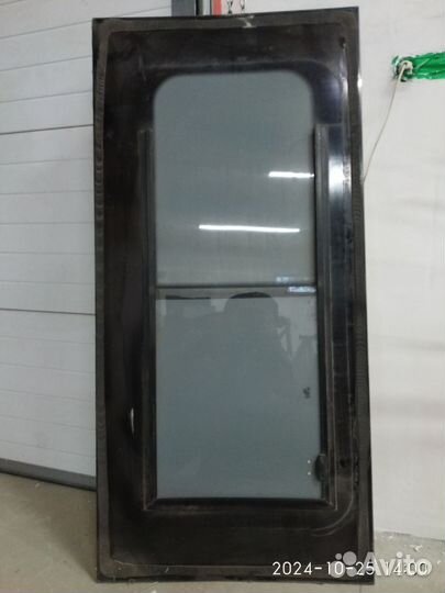 Стекло боковое Пежо боксер