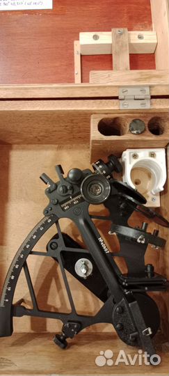 Секстант 1954 года в ящике