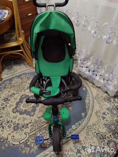 Трехколесный велосипед с родительской ручкой