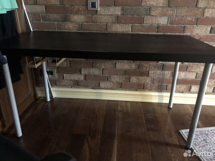 Письменный стол