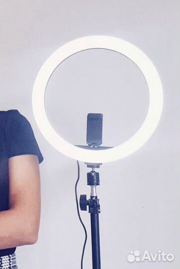 Бьюти-лампа кольцевая в наличии