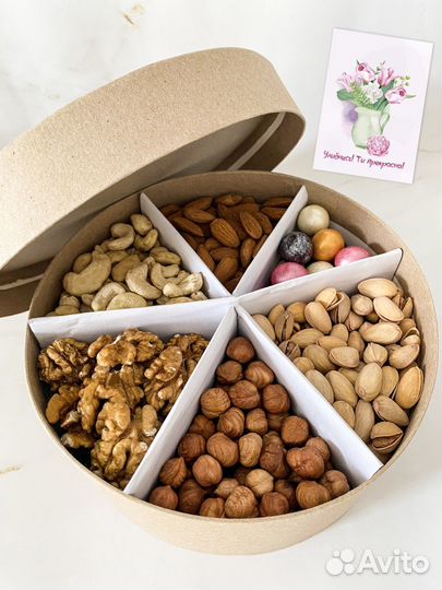 Подарочный набор орехов