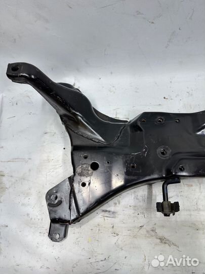 Подрамник передний lancer 9