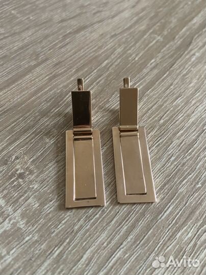 Золотые серьги