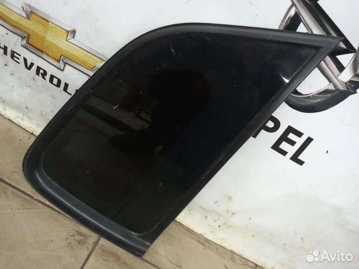 Форточка задняя правая Hyundai tucson 1