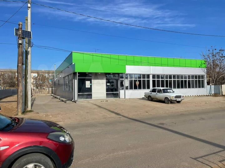 Продам торговое помещение, 560.2 м²