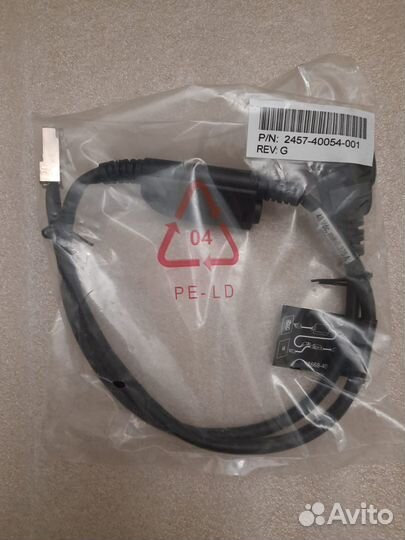 Кабель питания Power cable insertion Polycom