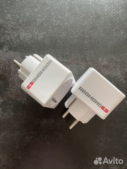 Умная розетка Redmond SkyPlug RSP-100S